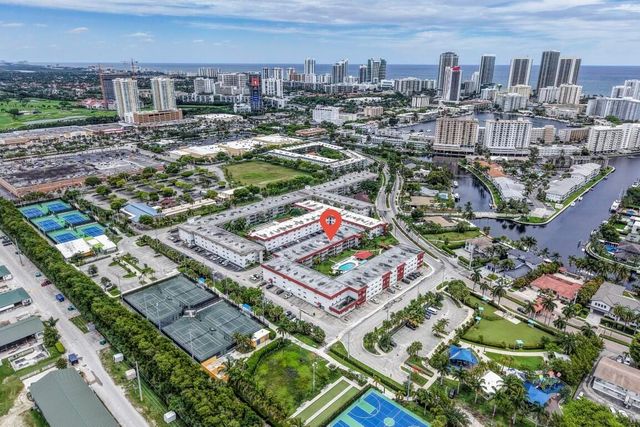 580 Egret Drive 121, Hallandale Beach, FL 33009