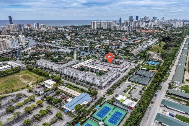 580 Egret Drive 121, Hallandale Beach, FL 33009