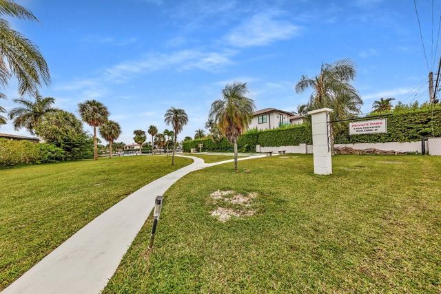 580 Egret Drive 121, Hallandale Beach, FL 33009