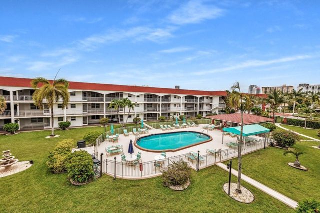 580 Egret Drive 121, Hallandale Beach, FL 33009