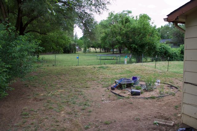 215 W Overlook Dr, Derby, KS 67037