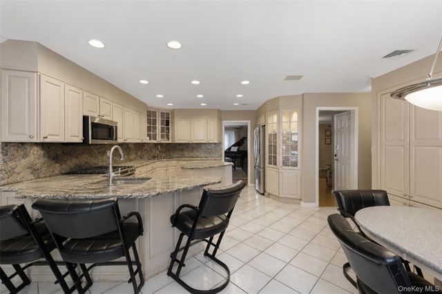 391 Pleasant Hill Drive, New City, NY 10956
