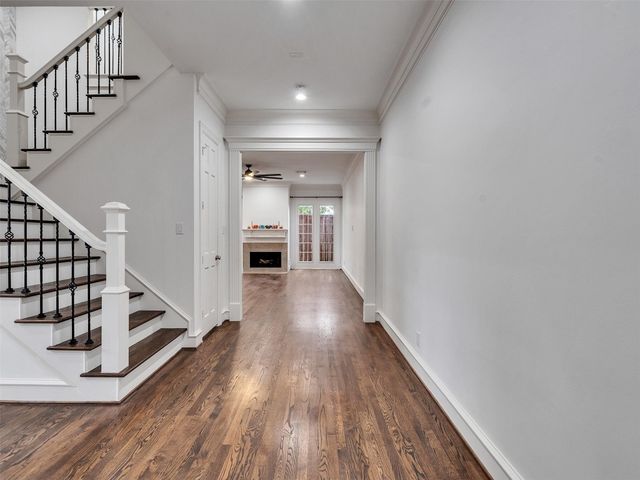 2525 Nantucket Drive 8, Houston, TX 77057