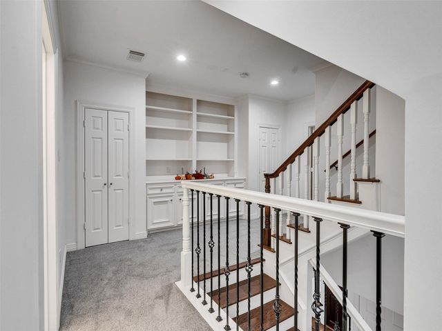 2525 Nantucket Drive 8, Houston, TX 77057