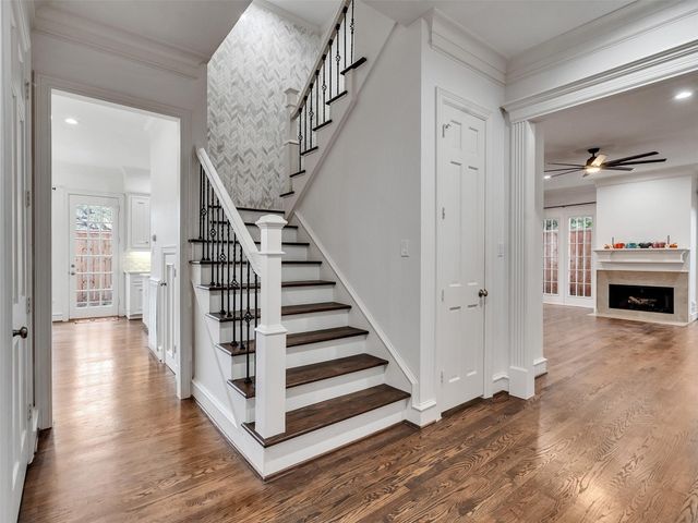 2525 Nantucket Drive 8, Houston, TX 77057