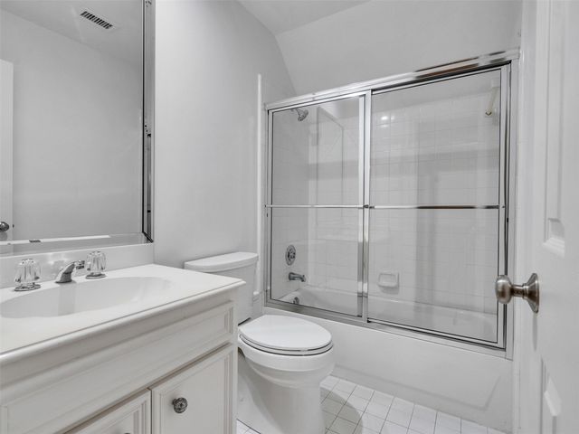 2525 Nantucket Drive 8, Houston, TX 77057