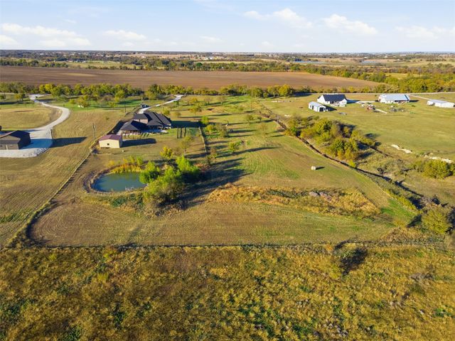 6298 Belz Road, Sanger, TX 76266