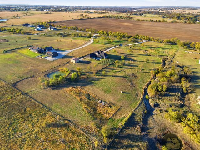 6298 Belz Road, Sanger, TX 76266