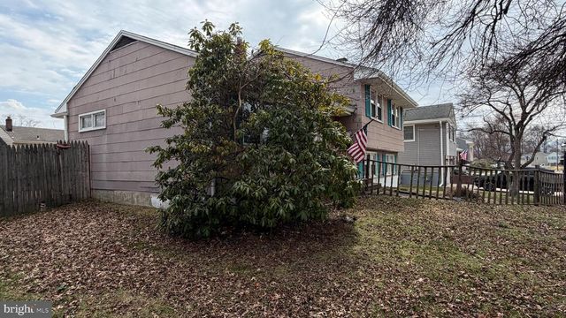 36 WINDING WAY, Hamilton, NJ 08620