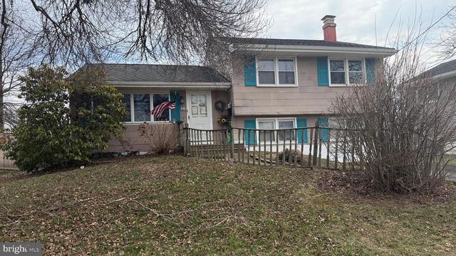 36 WINDING WAY, Hamilton, NJ 08620