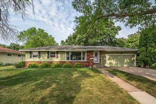 12692 Monterey Avenue S, Savage, MN 55378