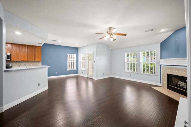 9306 Alzaada Lane, Houston, TX 77070