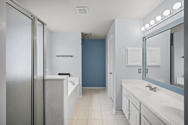 9306 Alzaada Lane, Houston, TX 77070
