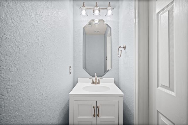 9306 Alzaada Lane, Houston, TX 77070