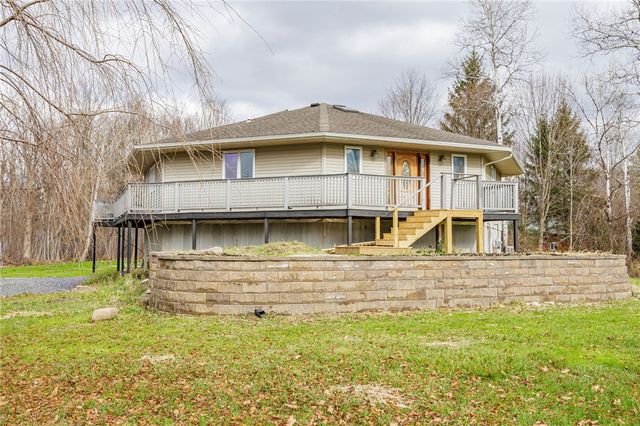 34 Pratt Road, Manchester, NY 14504