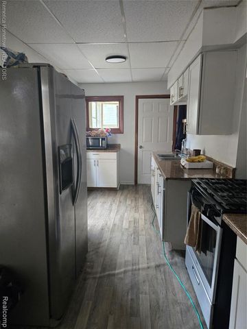 431 W Walnut Street, Kalamazoo, MI 49007