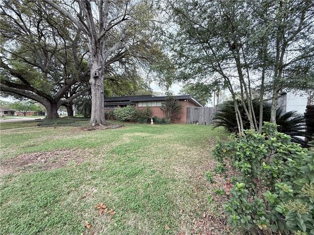 1255 LANCASTER Drive, Alexandria, LA 71303