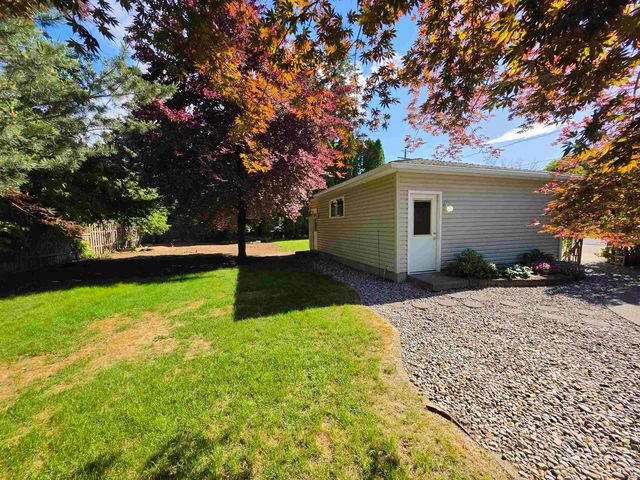 10214 N WELLEN Ln, Spokane, WA 99218