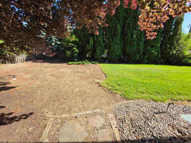 10214 N WELLEN Ln, Spokane, WA 99218
