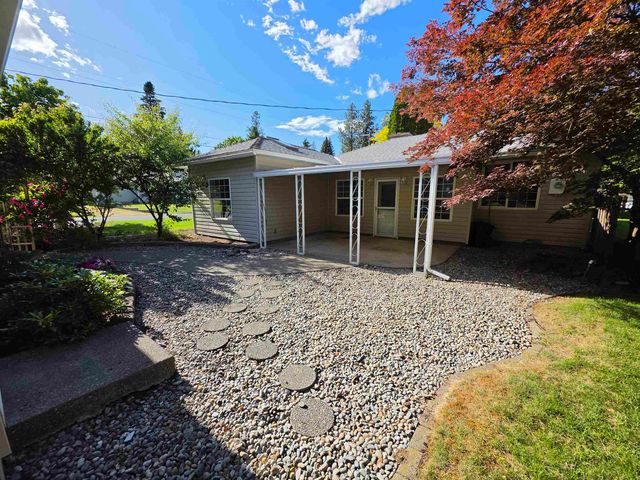 10214 N WELLEN Ln, Spokane, WA 99218