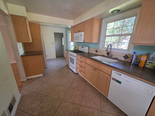 10214 N WELLEN Ln, Spokane, WA 99218