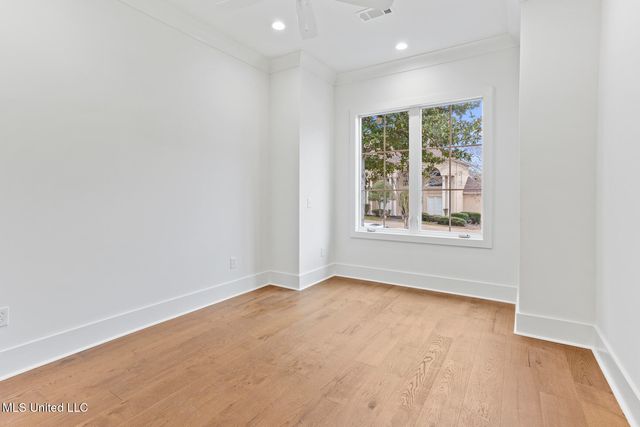 1427 Highland Park Drive, Jackson, MS 39211