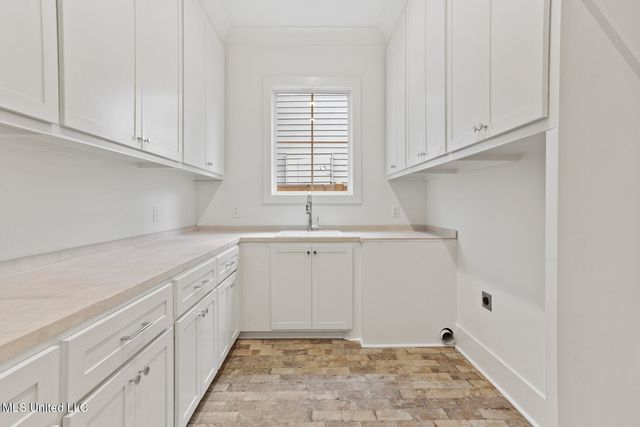 1427 Highland Park Drive, Jackson, MS 39211