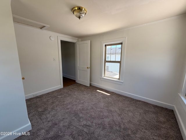 911 W Elizabeth Street, Elizabeth City, NC 27909