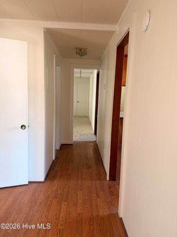 911 W Elizabeth Street, Elizabeth City, NC 27909
