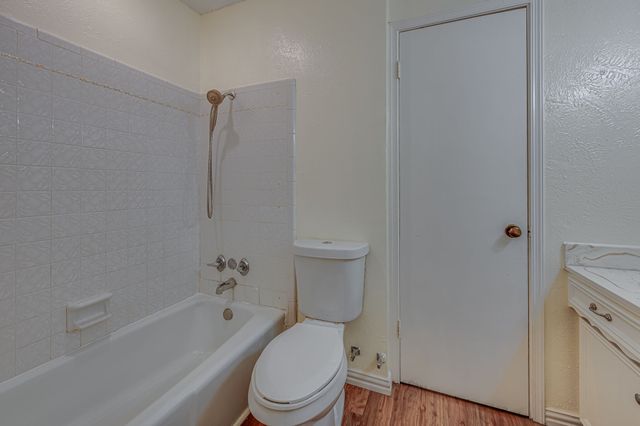 1607 Alexander Drive, Waxahachie, TX 75165