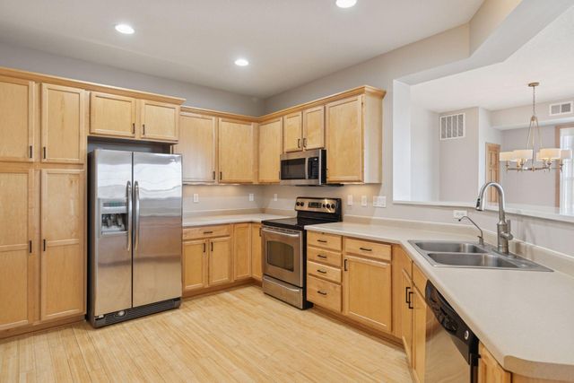 3600 Wooddale Avenue S 319, Saint Louis Park, MN 55416