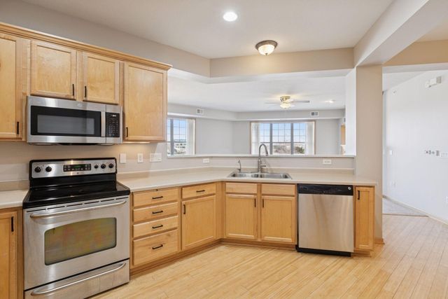 3600 Wooddale Avenue S 319, Saint Louis Park, MN 55416