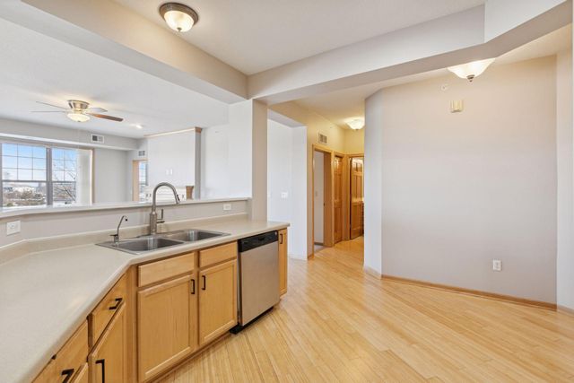 3600 Wooddale Avenue S 319, Saint Louis Park, MN 55416