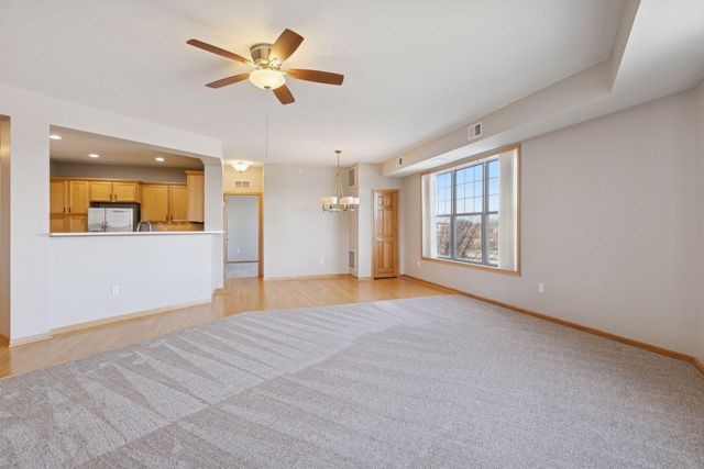 3600 Wooddale Avenue S 319, Saint Louis Park, MN 55416