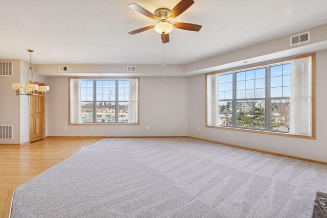 3600 Wooddale Avenue S 319, Saint Louis Park, MN 55416