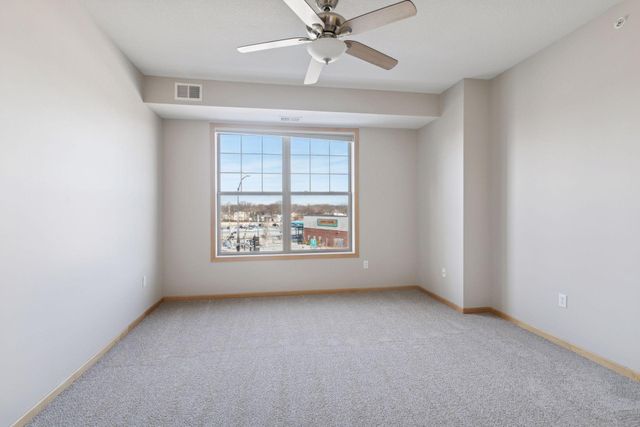 3600 Wooddale Avenue S 319, Saint Louis Park, MN 55416