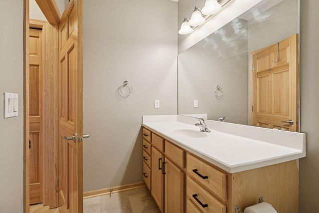 3600 Wooddale Avenue S 319, Saint Louis Park, MN 55416