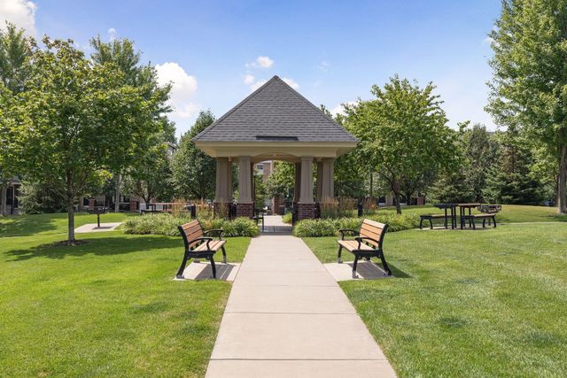 3600 Wooddale Avenue S 319, Saint Louis Park, MN 55416