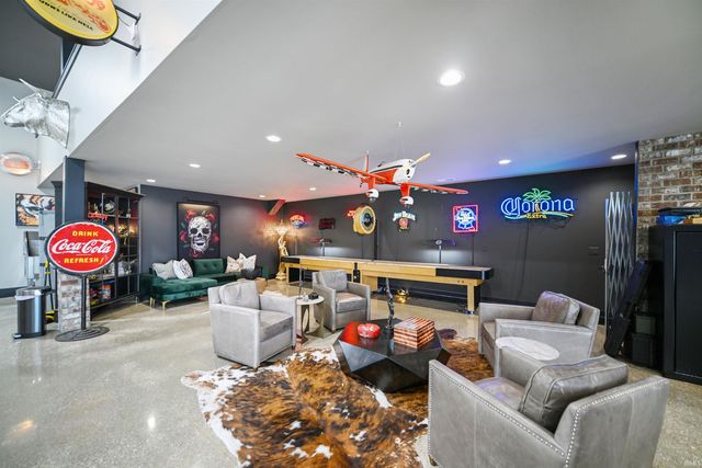 6943 E Eli Lilly Road, Syracuse, IN 46567