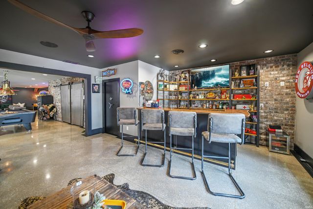 6943 E Eli Lilly Road, Syracuse, IN 46567
