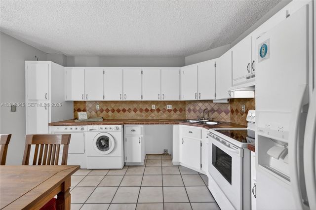 6745 SW 132nd Avenue 204, Miami, FL 33183