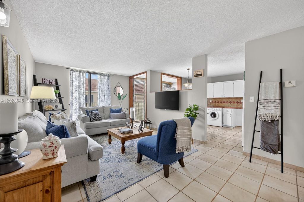 6745 SW 132nd Avenue 204, Miami, FL 33183