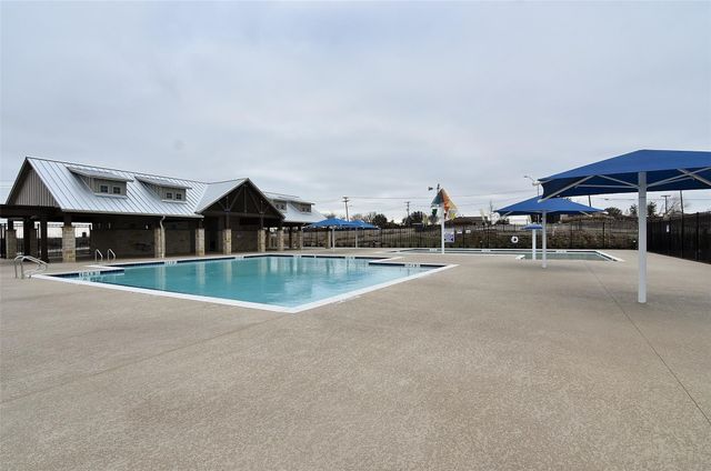 9800 Huntersville Trail, Fort Worth, TX 76108