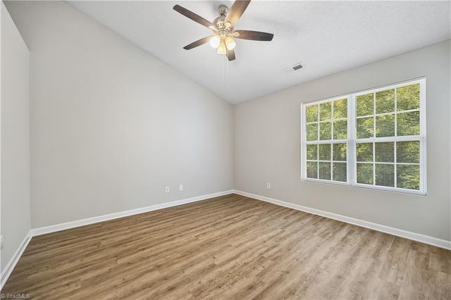 152 Queensberry Court, Greensboro, NC 27405