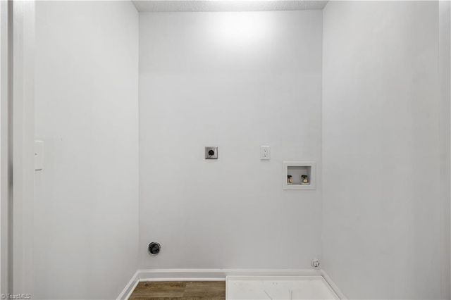 152 Queensberry Court, Greensboro, NC 27405