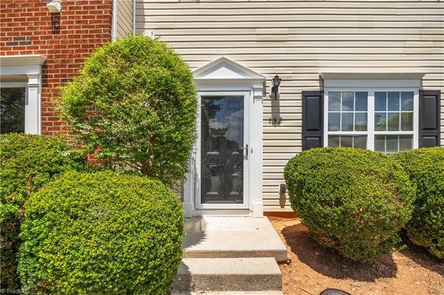 152 Queensberry Court, Greensboro, NC 27405