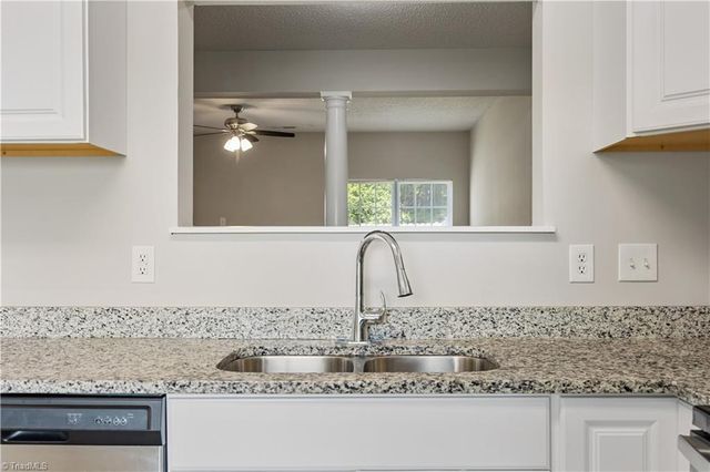 152 Queensberry Court, Greensboro, NC 27405