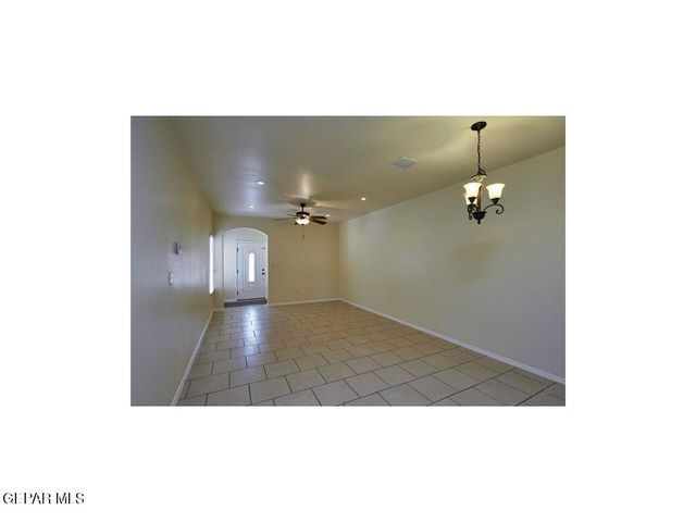 5817 Lawndale Drive 1, El Paso, TX 79912