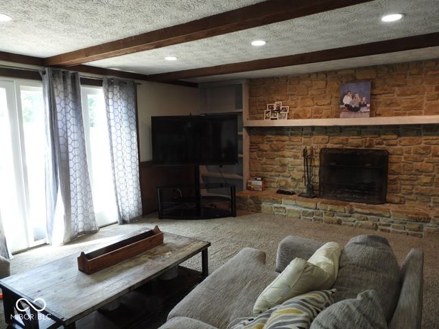 5962 Oak Hill W Drive, Plainfield, IN 46168