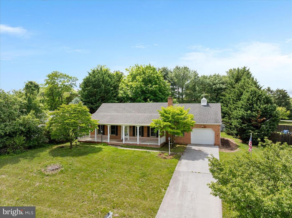 Image 28 of property listing at 111 WYTHE AVE, Stephens City, VA 22655